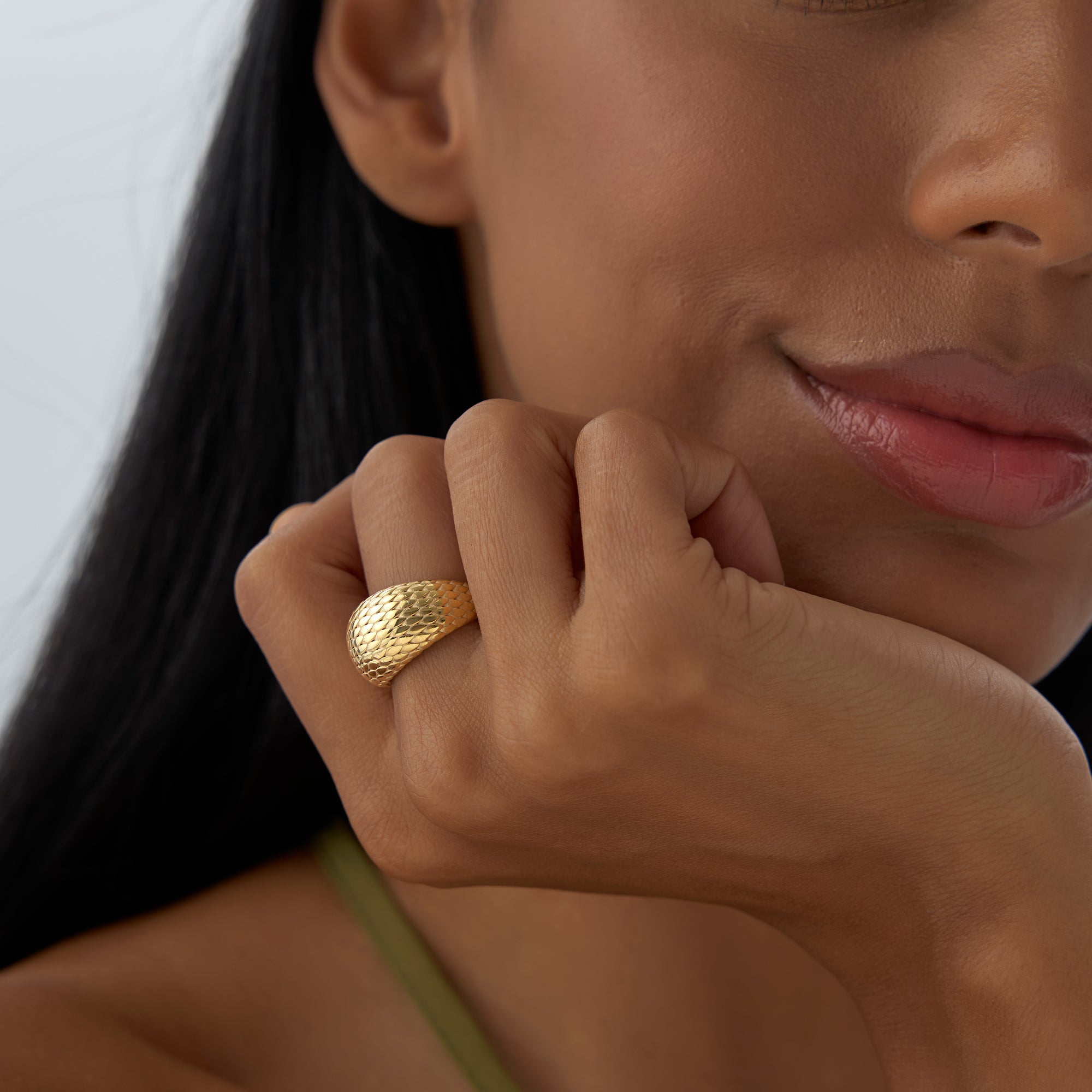 OBFJ0921 - 14K Chunky Snake Skin Texture Ring 2