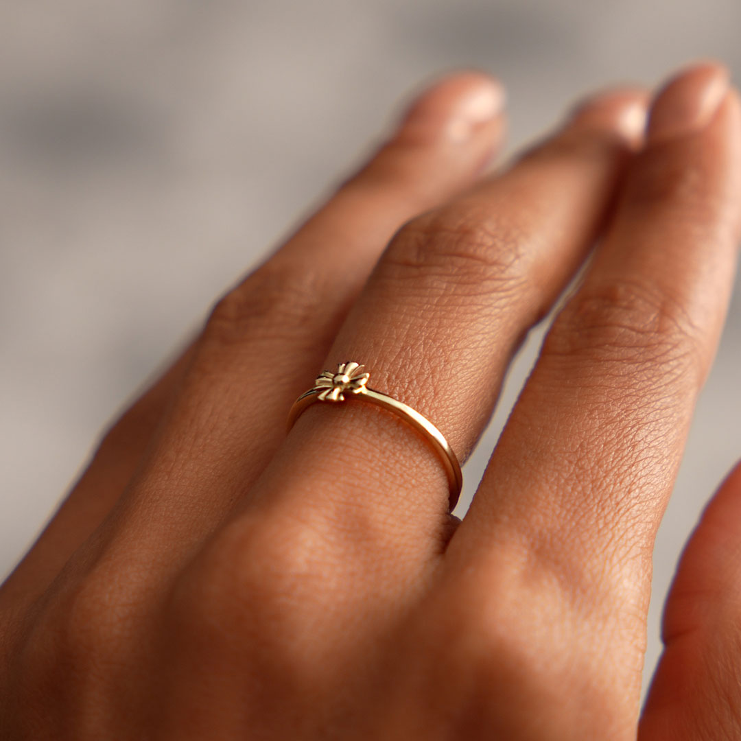 OBFJ0523 - 14k Maltese Cross Ring 5