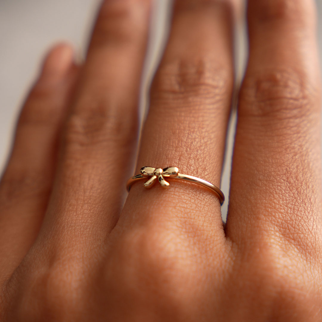 OBFJ0521 - 14k Plain Gold Balloon Bow Ring 6