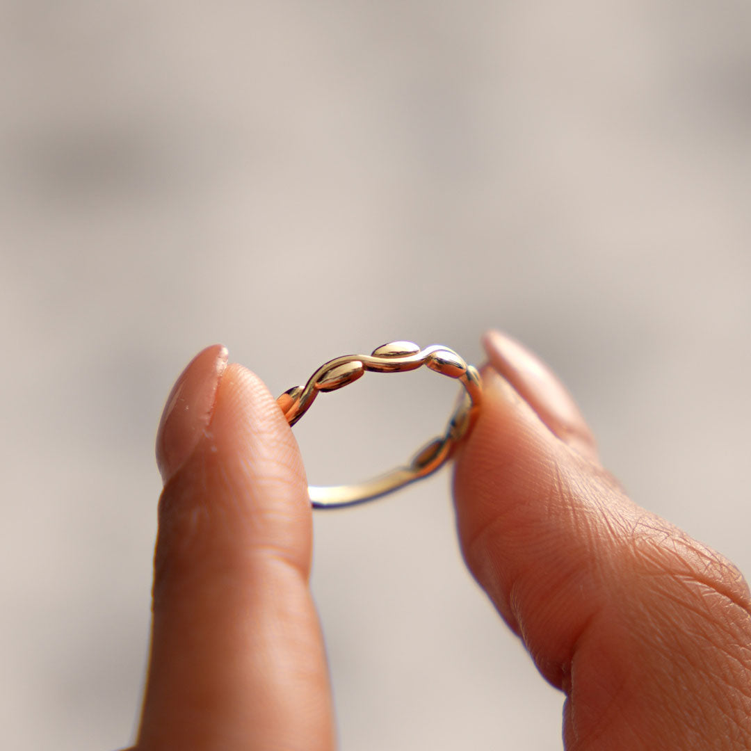 OBFJ0432 - 14K Oval Link Band Ring 7