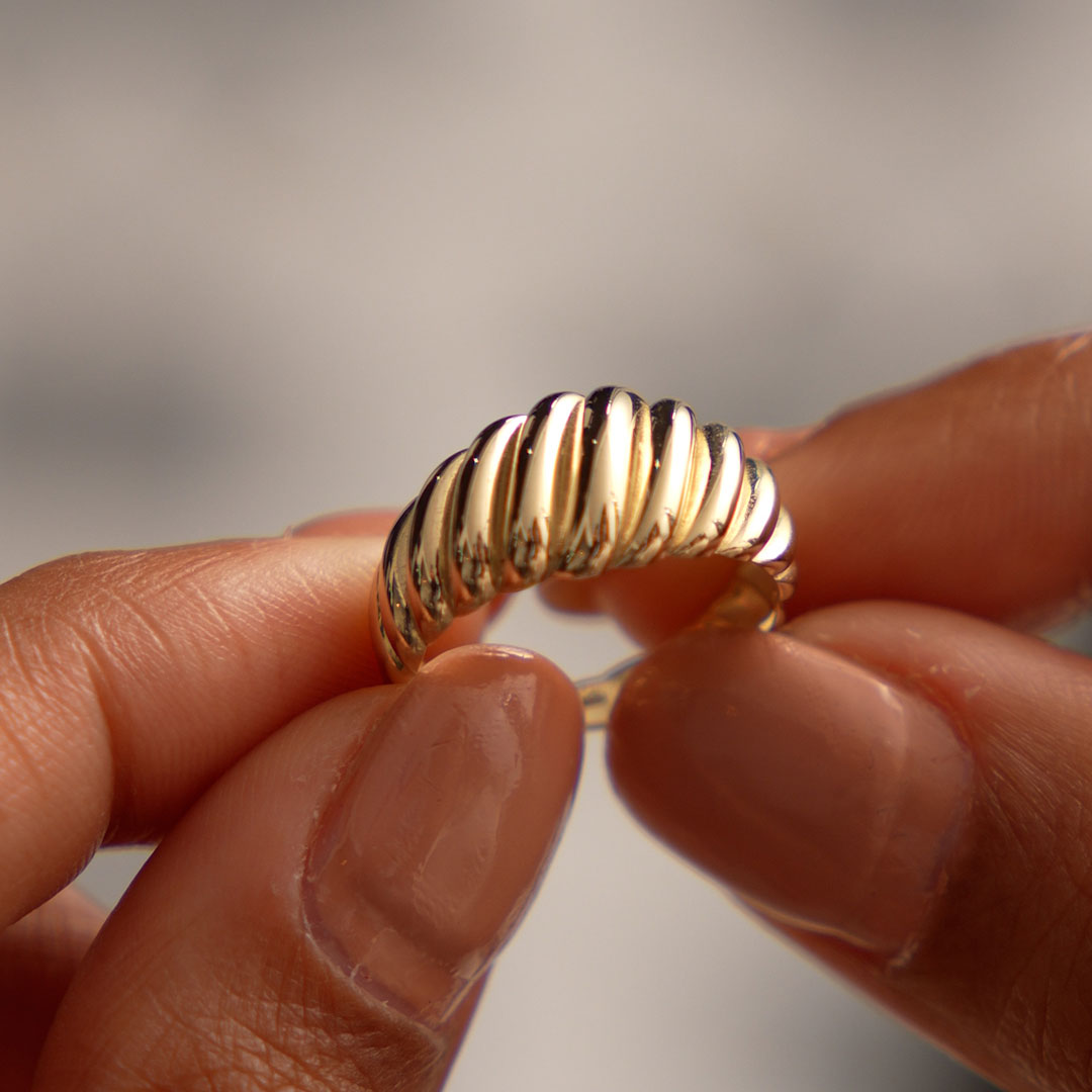 OBFJ0424 - 14k Gold Swirl Dome Bold Statement Ring 2