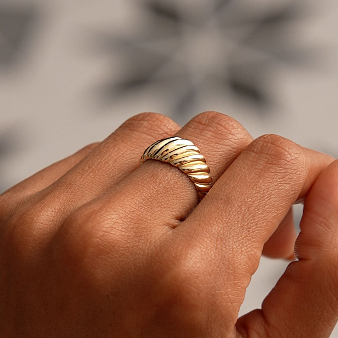 OBFJ0424 - 14k Gold Swirl Dome Bold Statement Ring 6