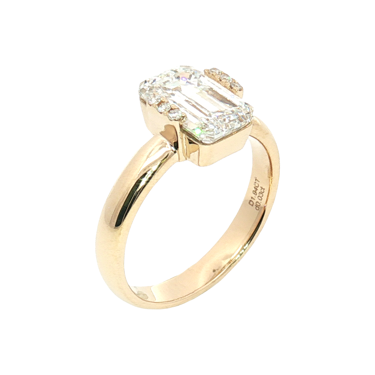 LGT1436 - Nhẫn cầu hôn đá phụ cắt emerald chỉ đế