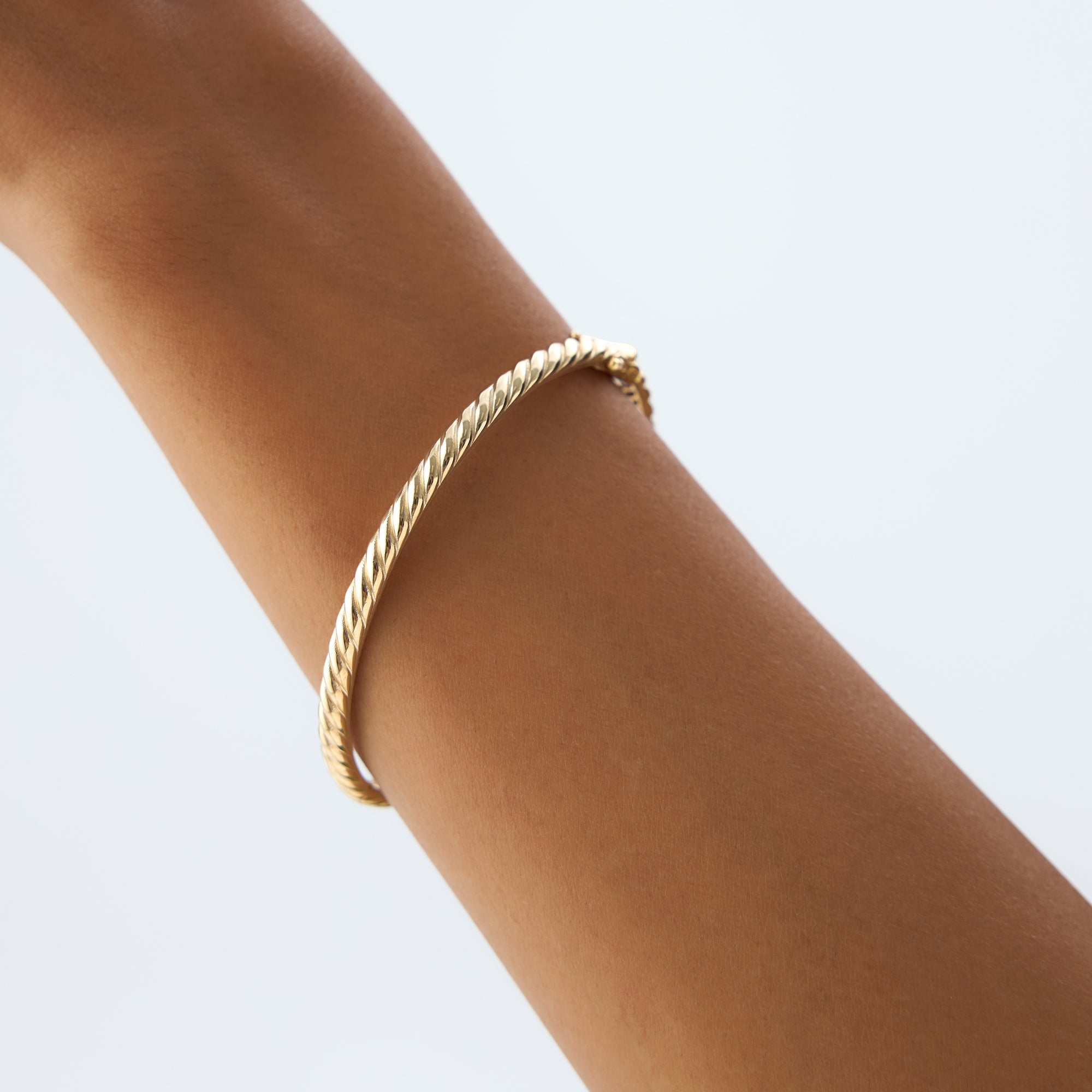 OBFJ0857 - 14K Twist Rope Dainty Cable Bangle 4