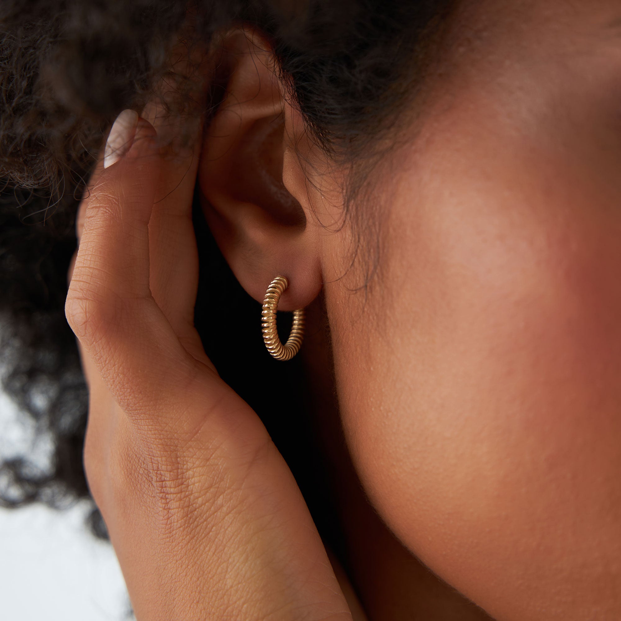 OBFJ1333 - 14k Unique Spiral C-Hoop Earring 3