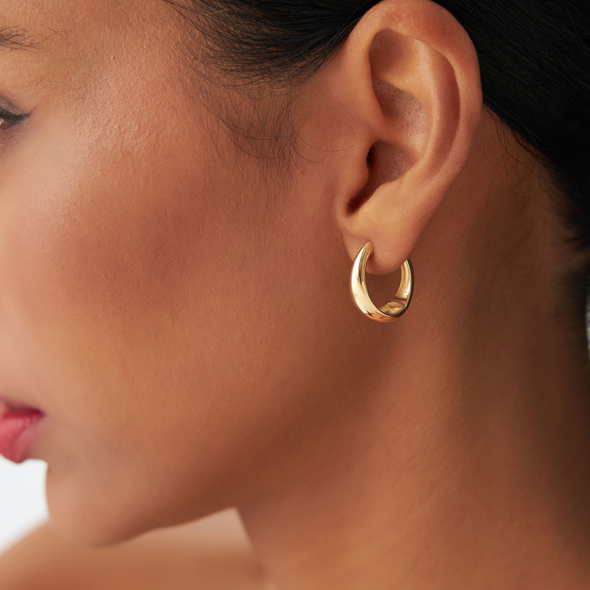 OBFJ1231 - 14k Gold Teardrop Hoop Earrings 4
