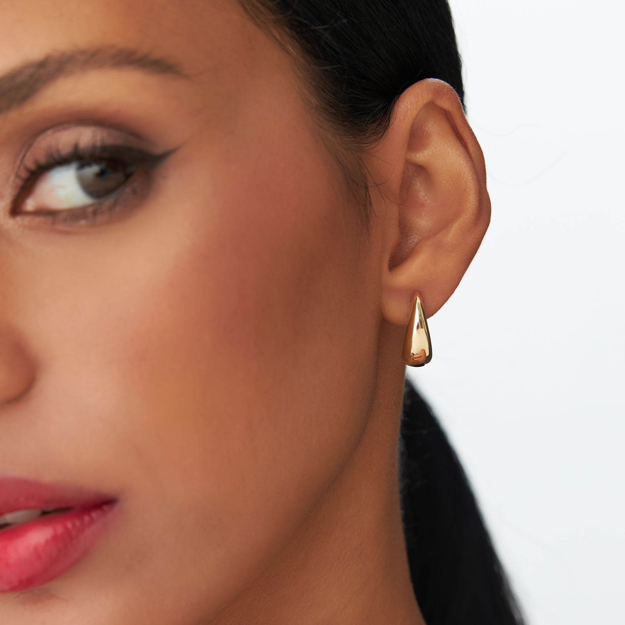 OBFJ1231 - 14k Gold Teardrop Hoop Earrings 3