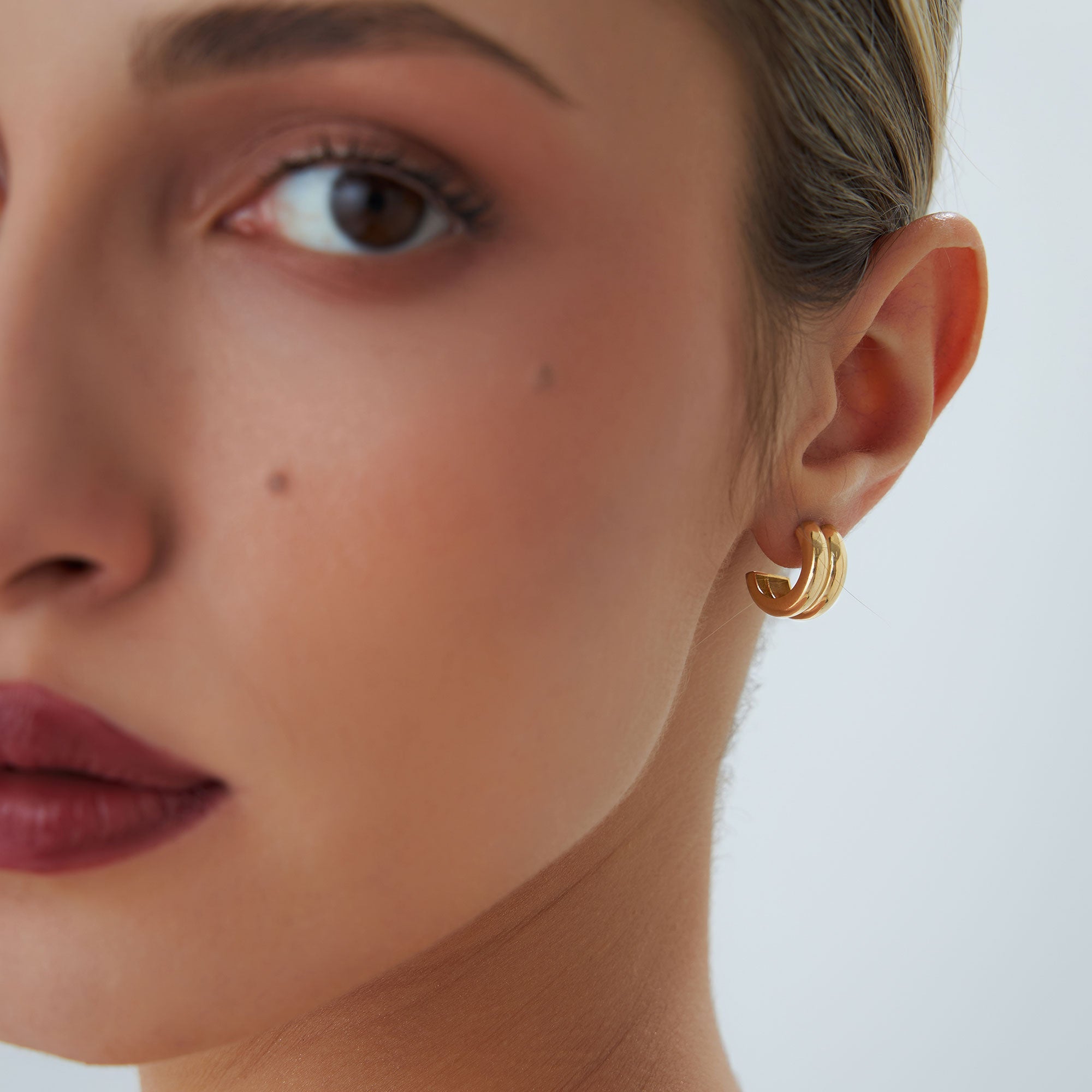 OBFJ1332 - 14k Solid Gold Twin C Hoops 5