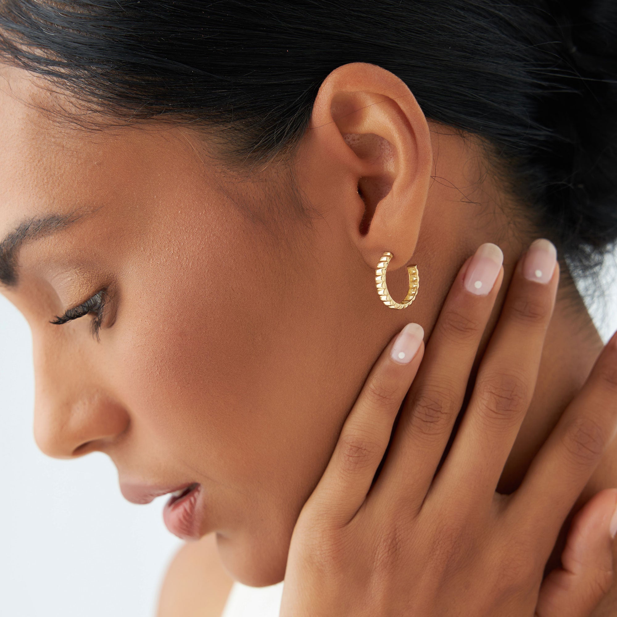 OBFJ1240 - 14k Gold Bubble C Hoop Earrings 4