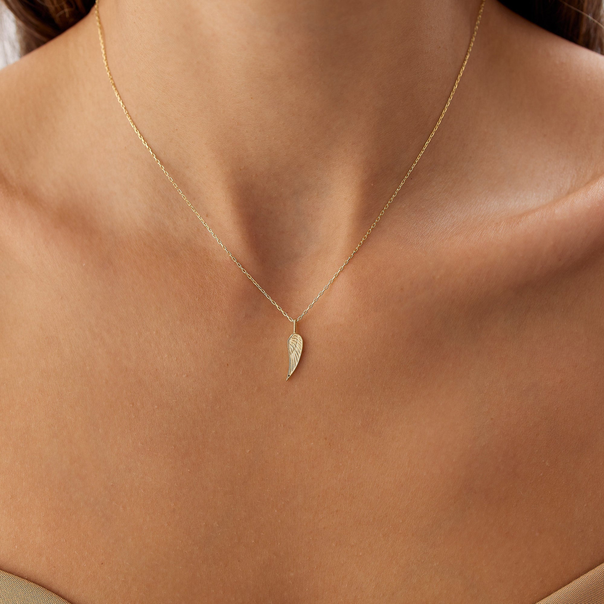 OBFJ1300 - 14K Angel Wings Pendant Necklace 3