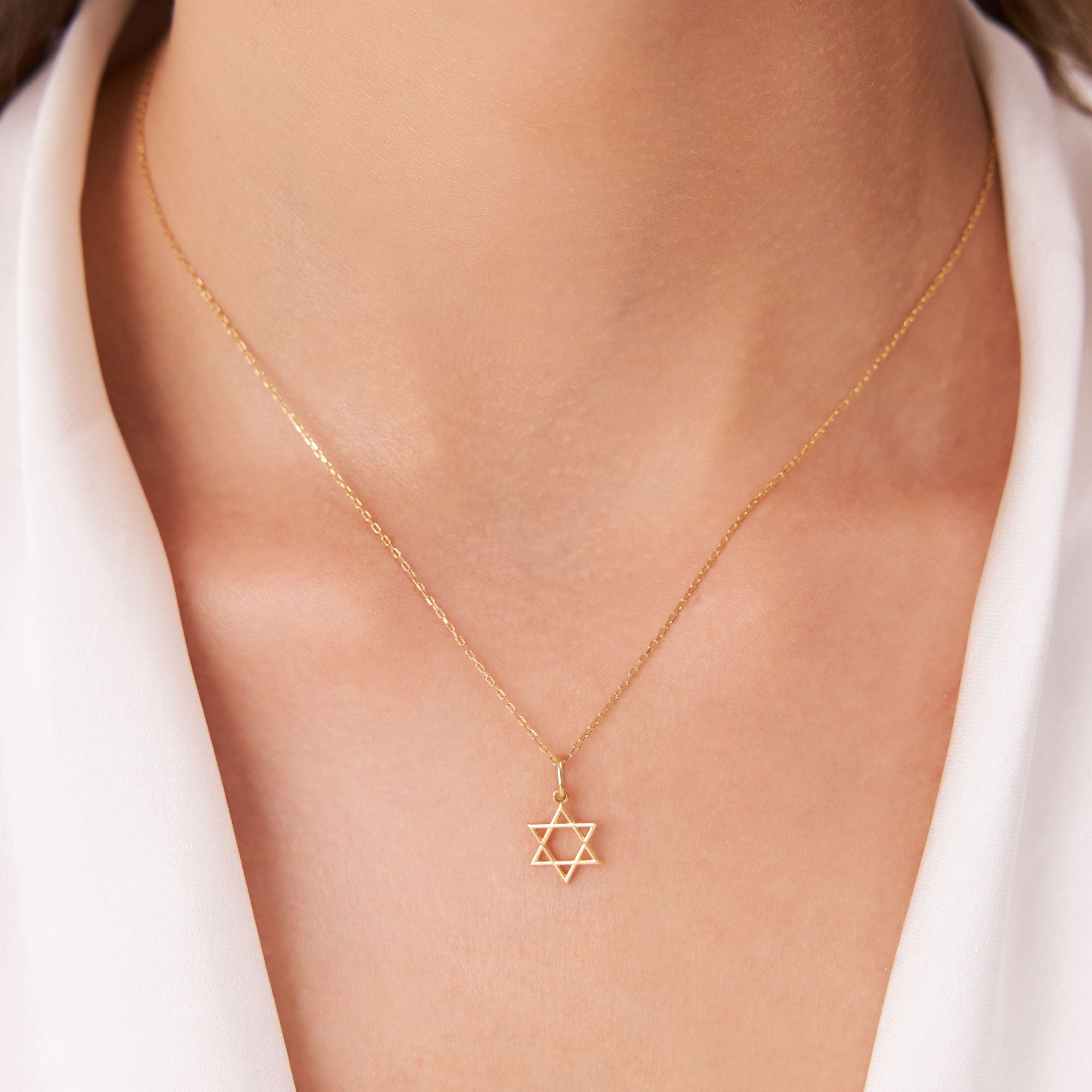 OBFJ1270 - 14K Plain Gold Star Of David Necklace 2