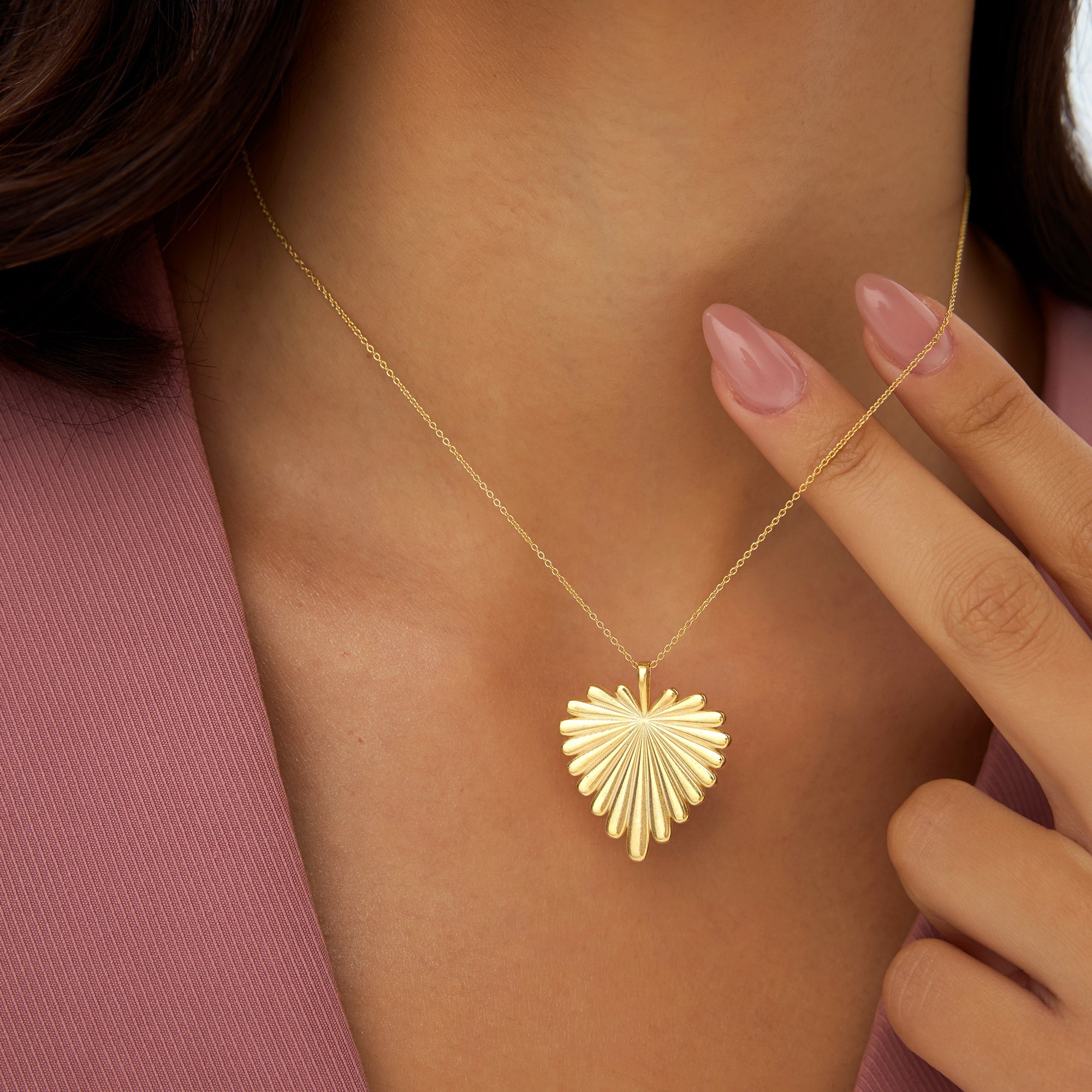 OBFJ0916 - 14K Solid Gold Sunburst Heart Necklace 3