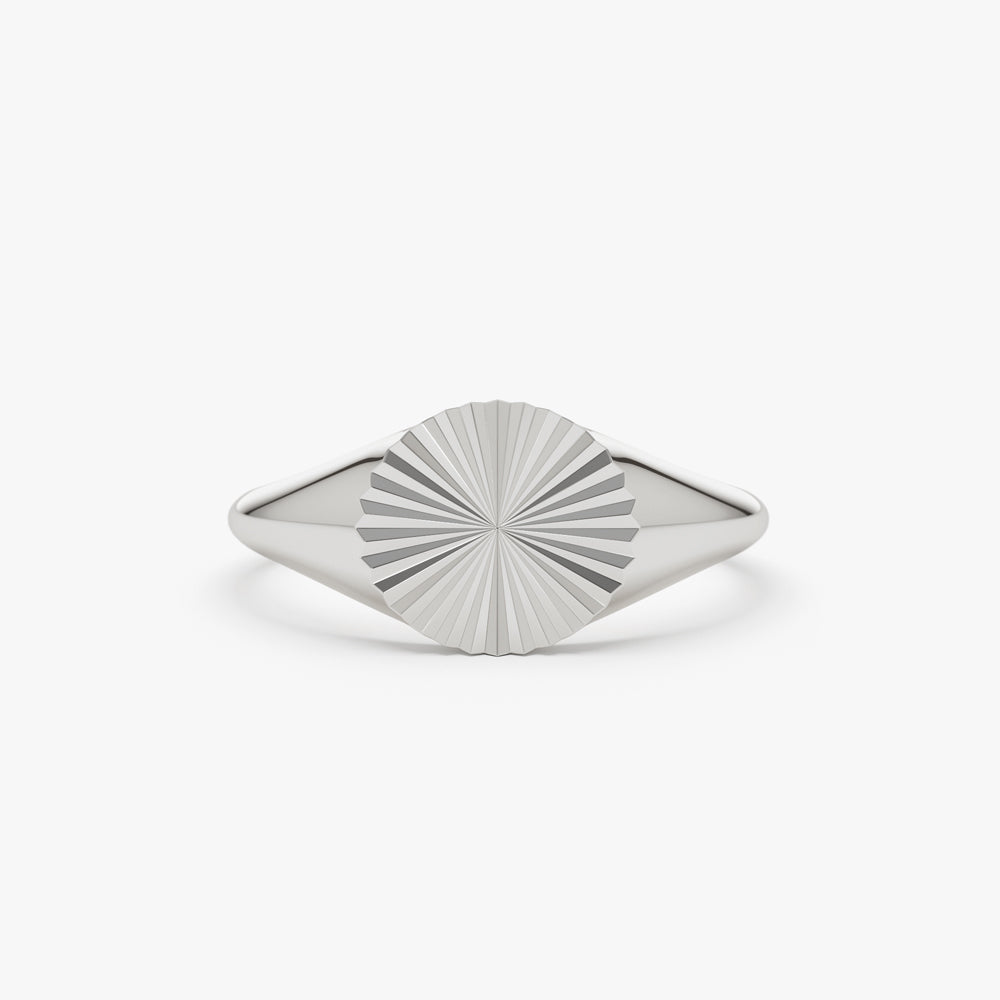 OBFJ2271 - 14k Gold Sun Signet Ring 5