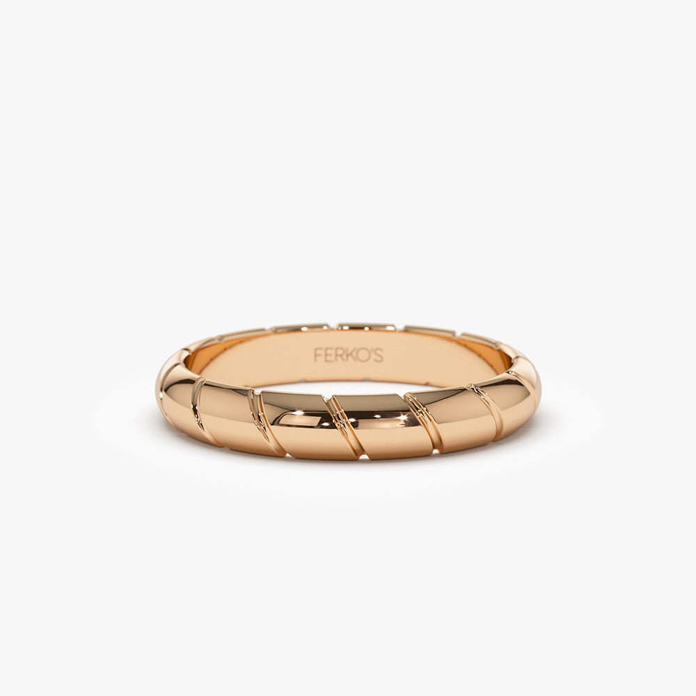 OBFJ1499 - 14k 3MM Unique Diagonal Cut Design Gold Ring 5