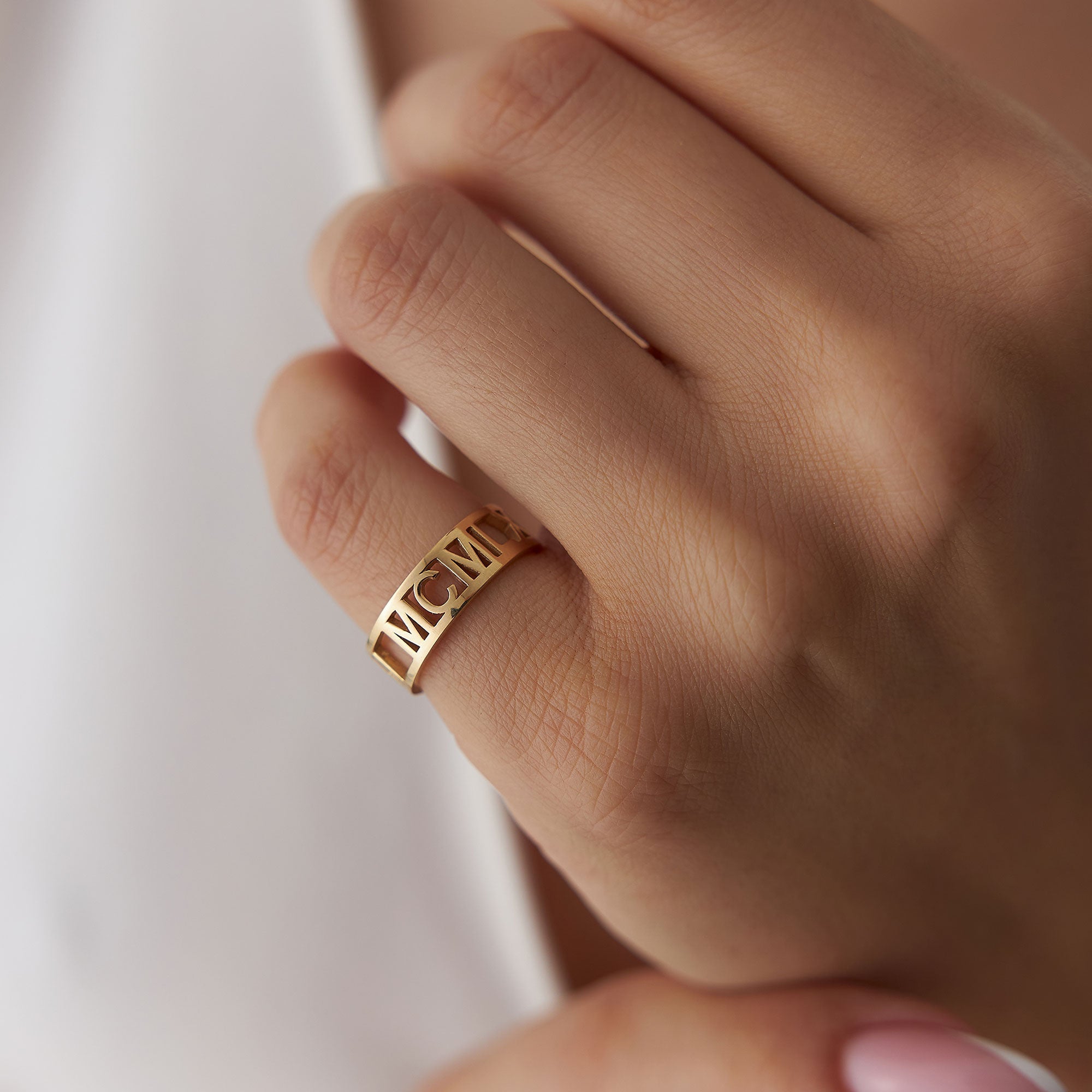 OBFJ1179 - 14K Gold Personalized Roman Numeral Ring 4