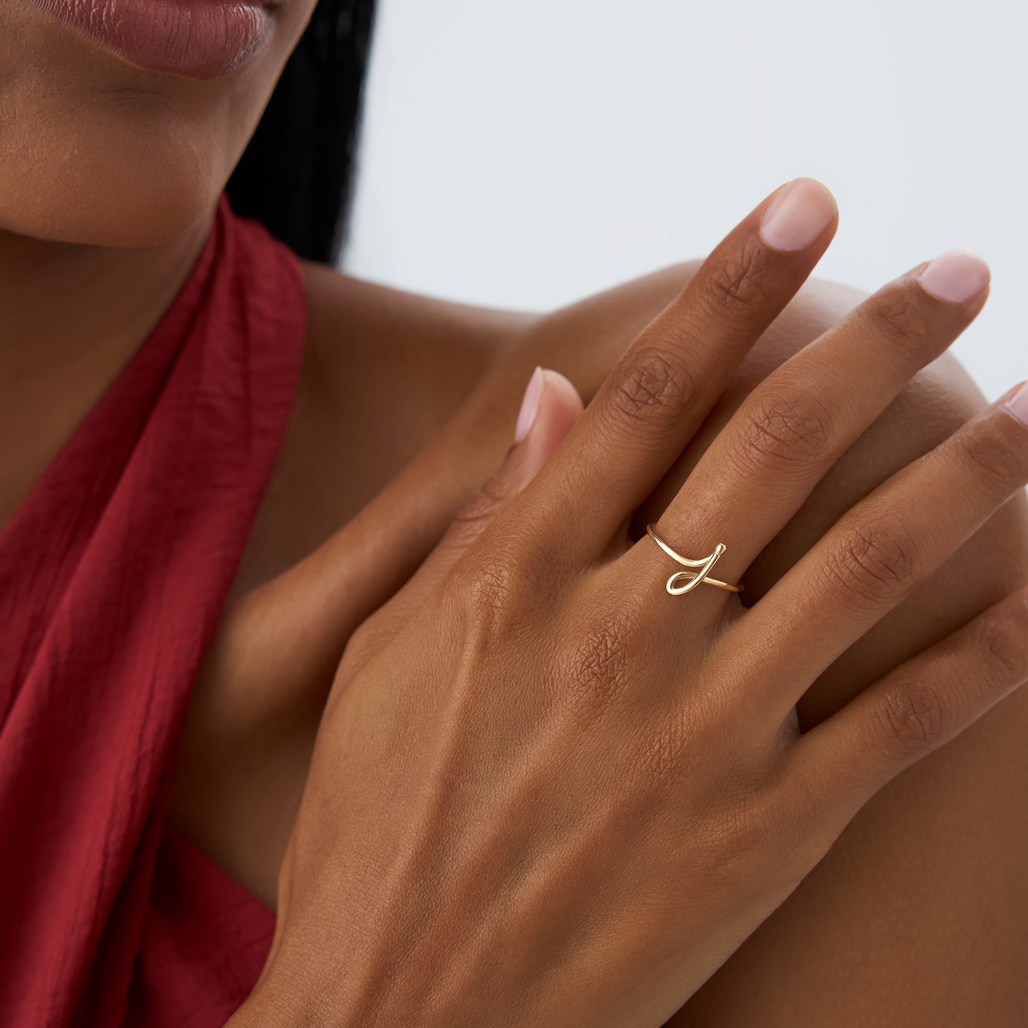 OBFJ0987 - 14K Minimalist Wire Letter Ring 4