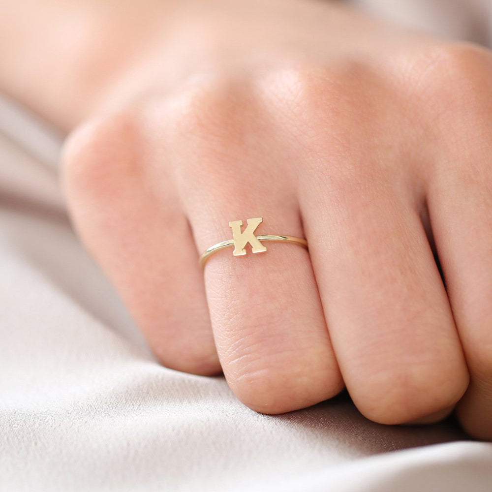 OBFJ1620 - 14K Gold Initial Letter Ring 4