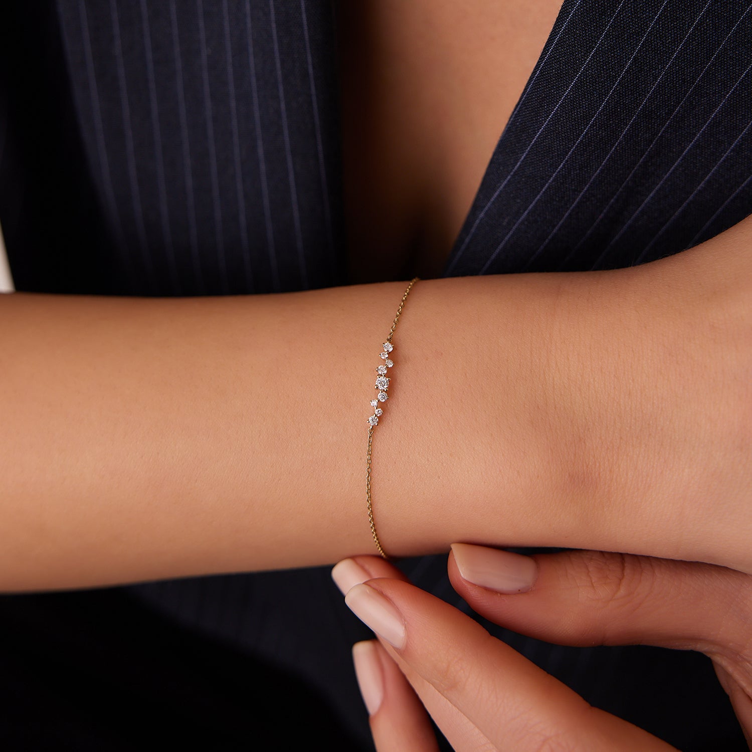 OBFJ1725 - 14K Gold Multi Diamond Cluster Bracelet 3