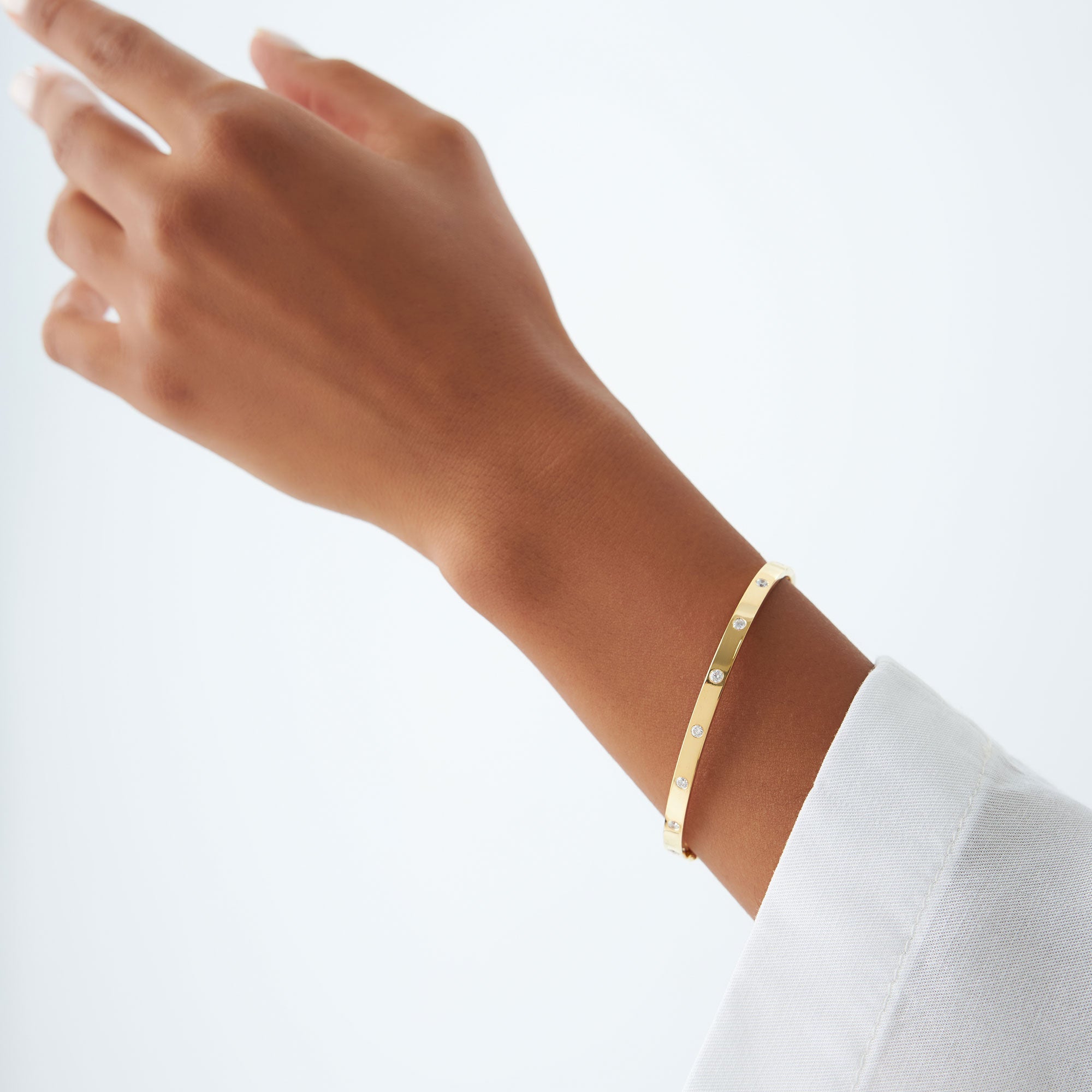 OBFJ0966 - 14K 4mm Diamond Bangle Bracelet 3