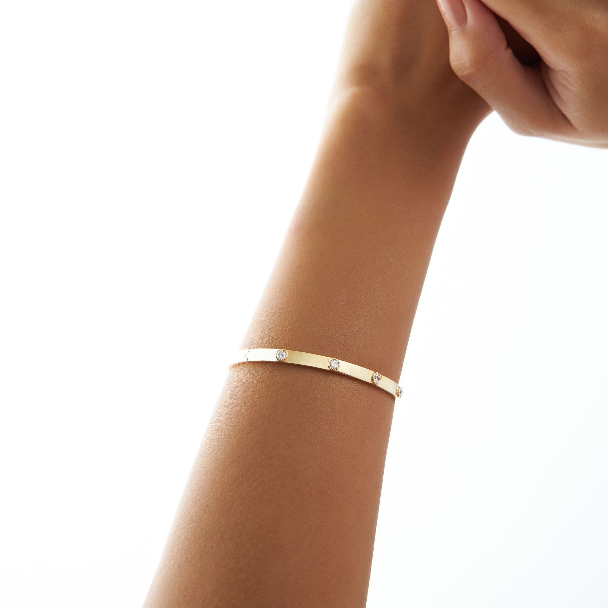 OBFJ0994 - 14K Gold 0.50Ct Round Diamond Bangle Bracelet 4