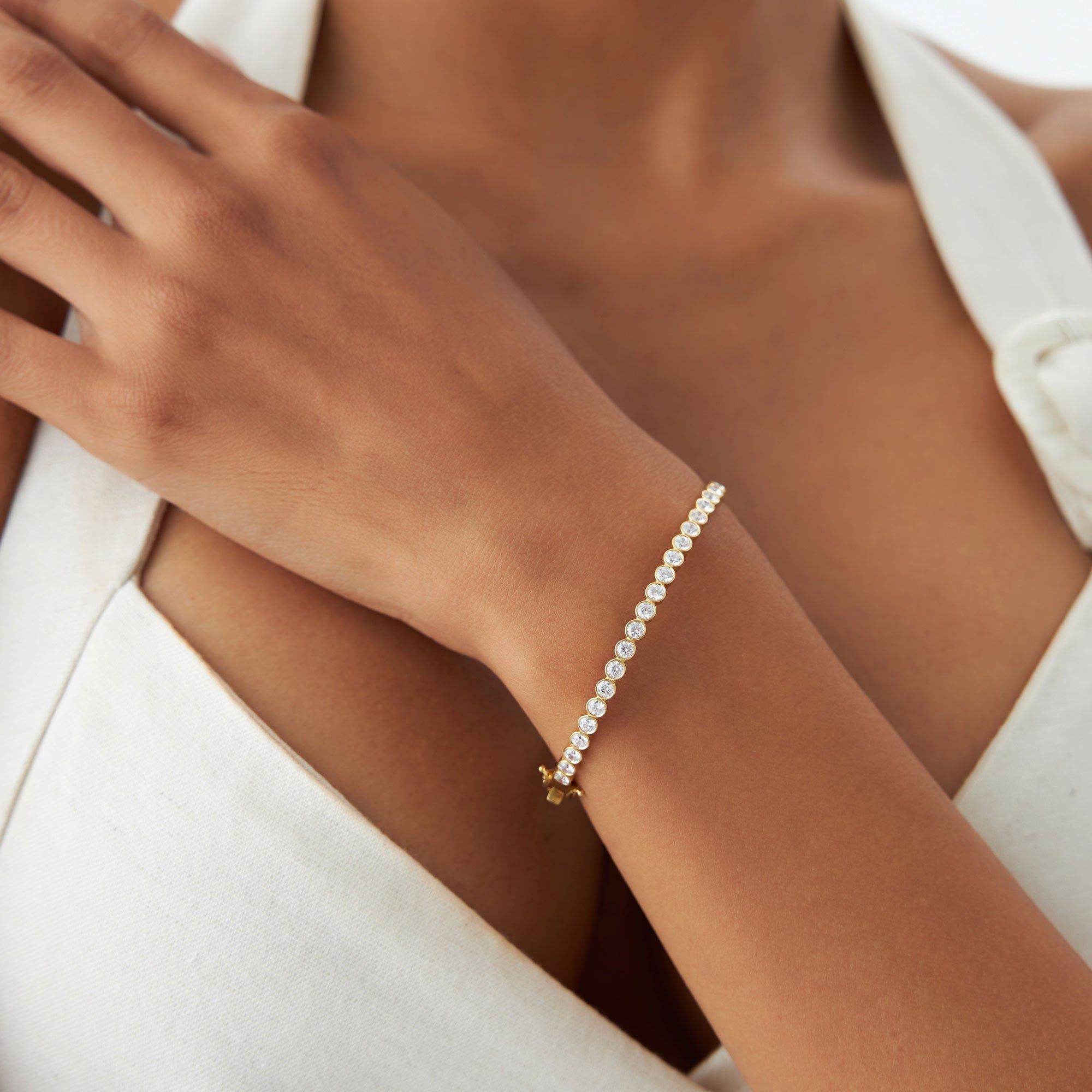OBFJ1163 - 14K Bezel Setting Diamond Bangle 2