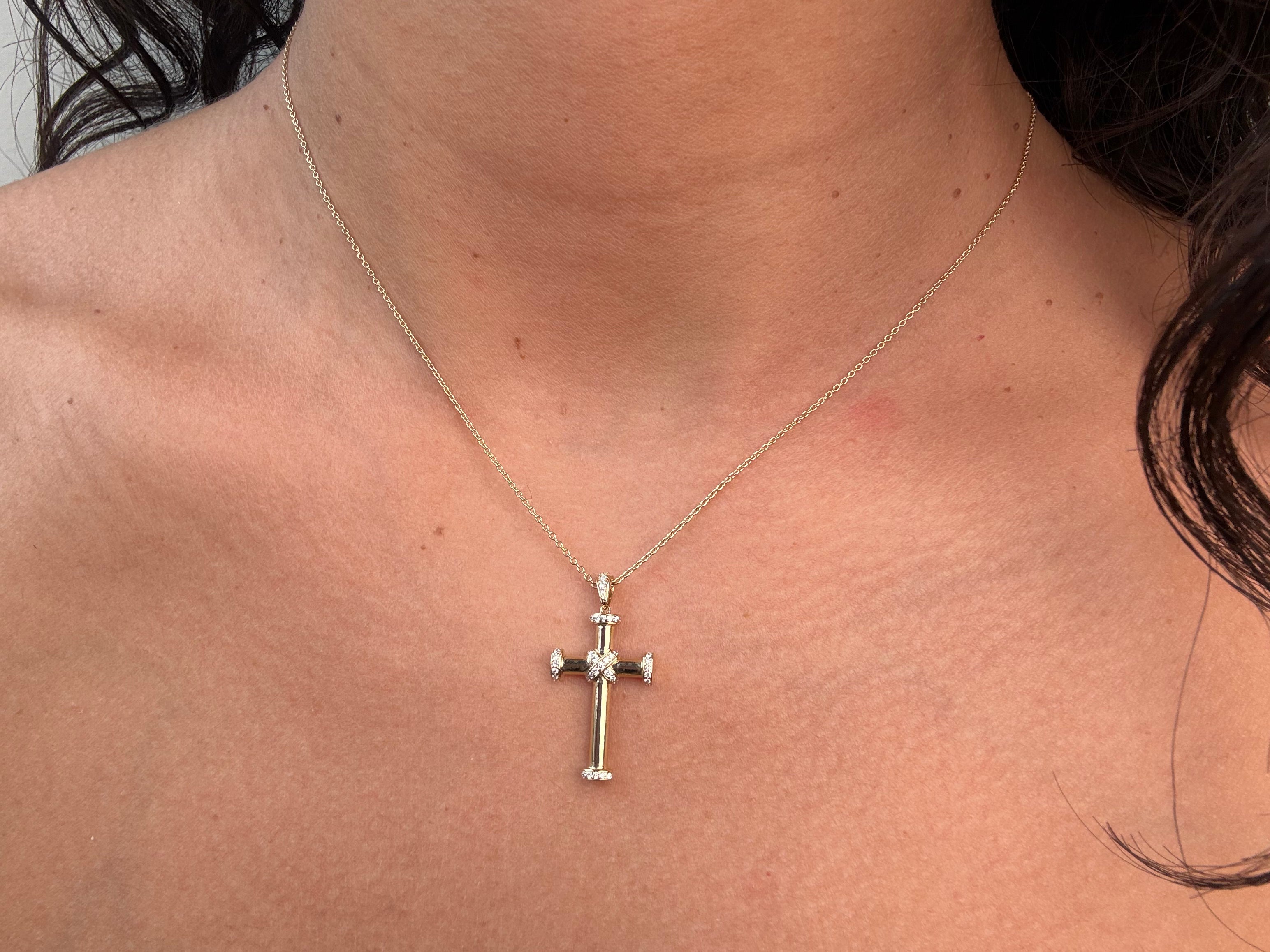 OBFJ0043 - 14K Gold Contemporary Diamond Cross Necklace 6