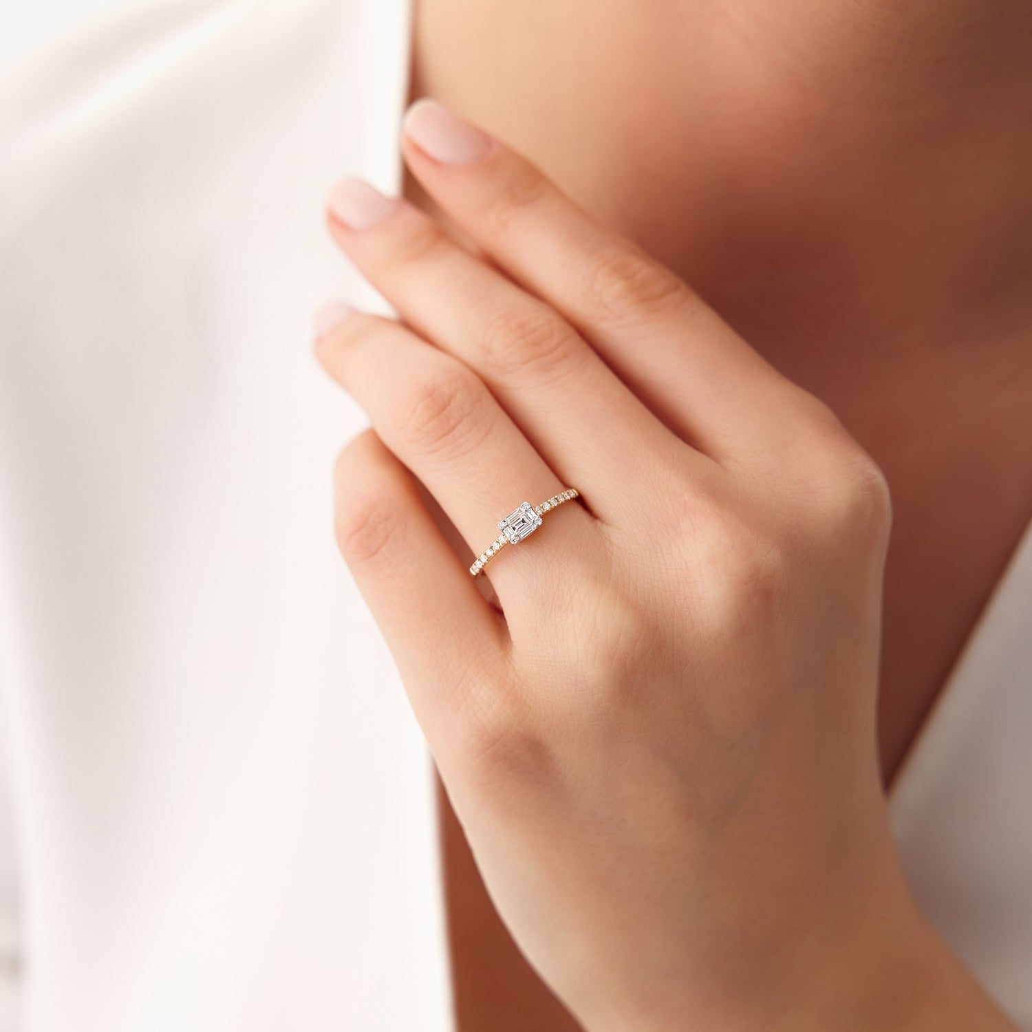 OBFJ2066 - 14k Illusion Setting East to West Baguette Diamond Ring 3