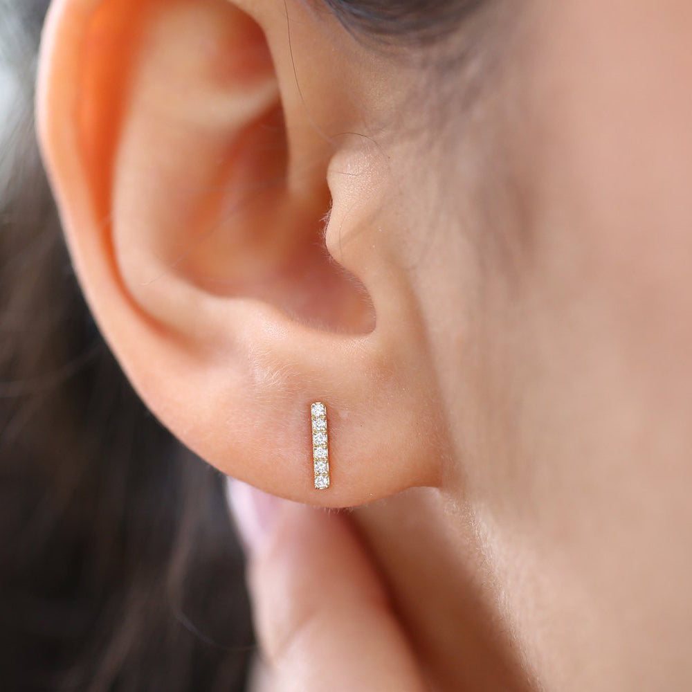 OBFJ1659 - 14K Gold Diamond Bar Stud Earrings 3