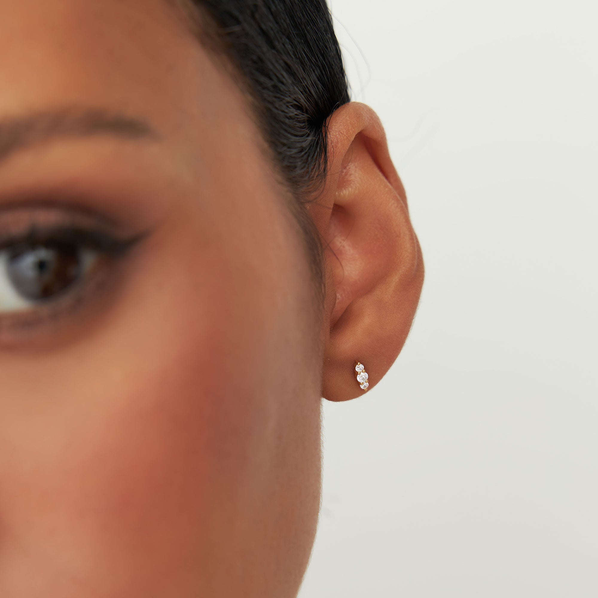 OBFJ1195 - 14k Triple Diamond Stud Earrings 3