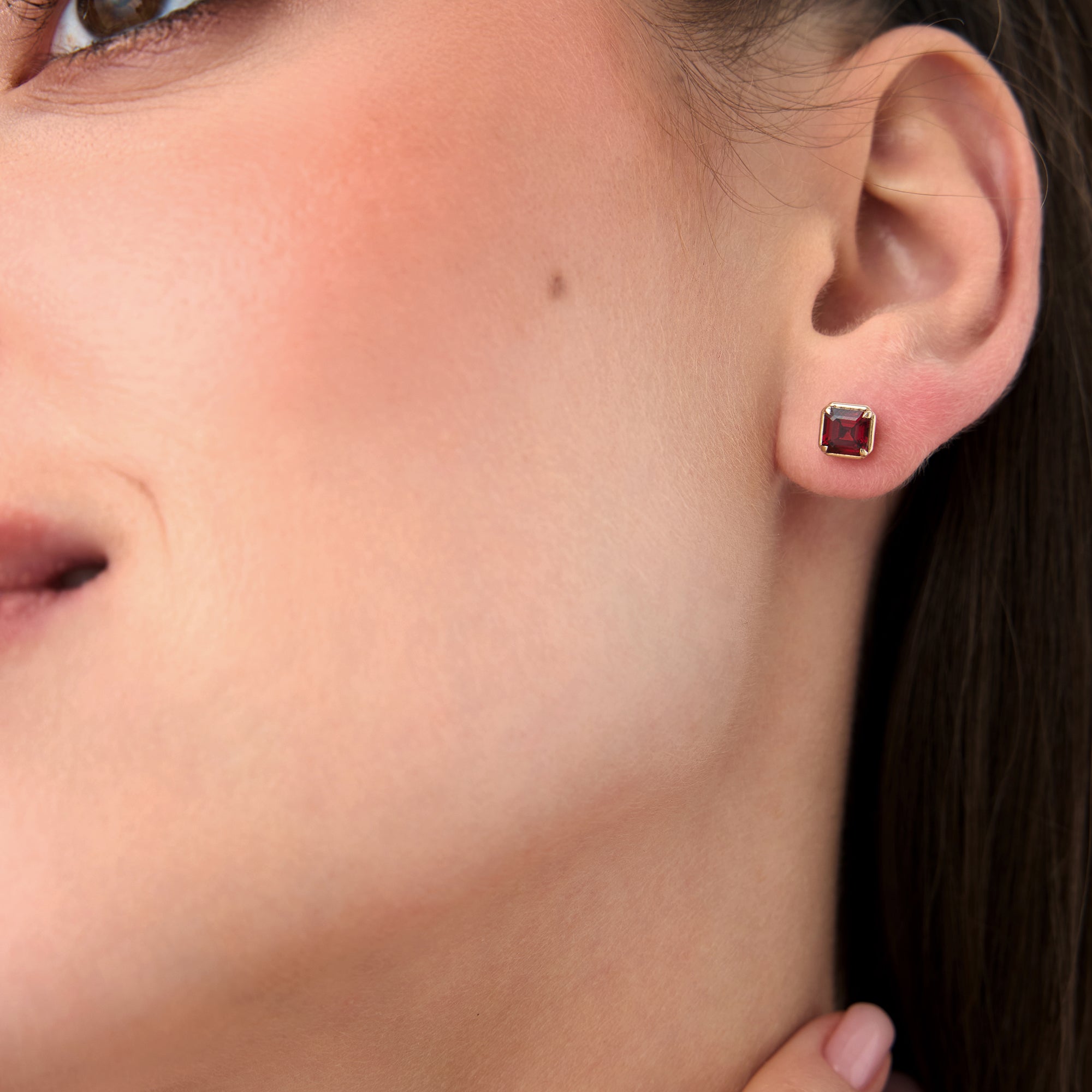 OBFJ0483 - 14K Asscher Cut Garnet Stud Earrings 3