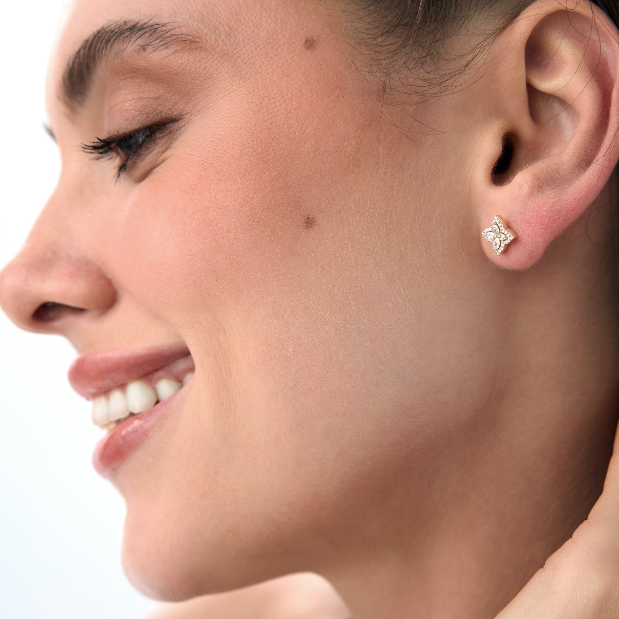 OBFJ0669 - 14k Diamond Petal Halo Stud Earrings 3