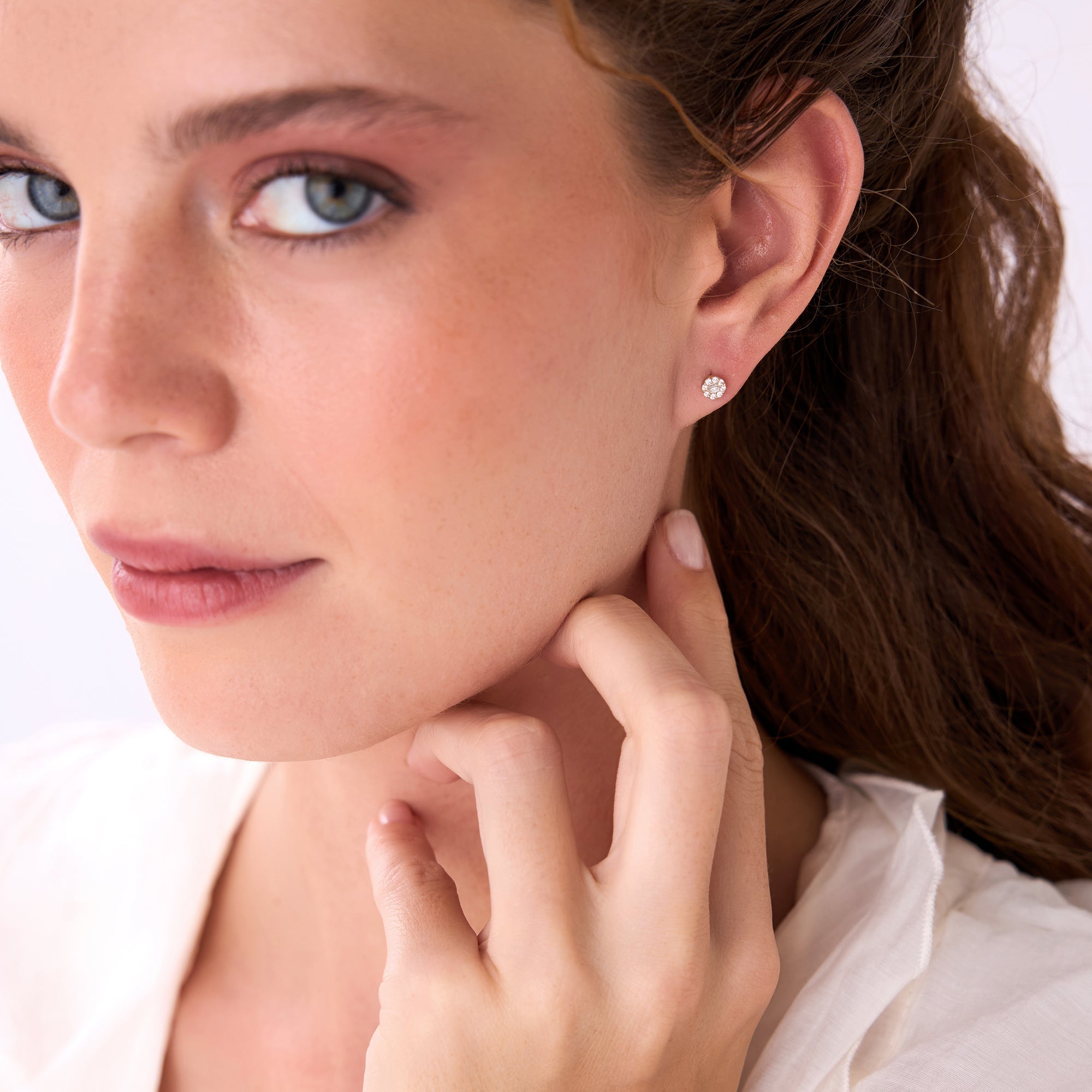 OBFJ0657 - 14k Baguette Diamond Halo Earrings 3