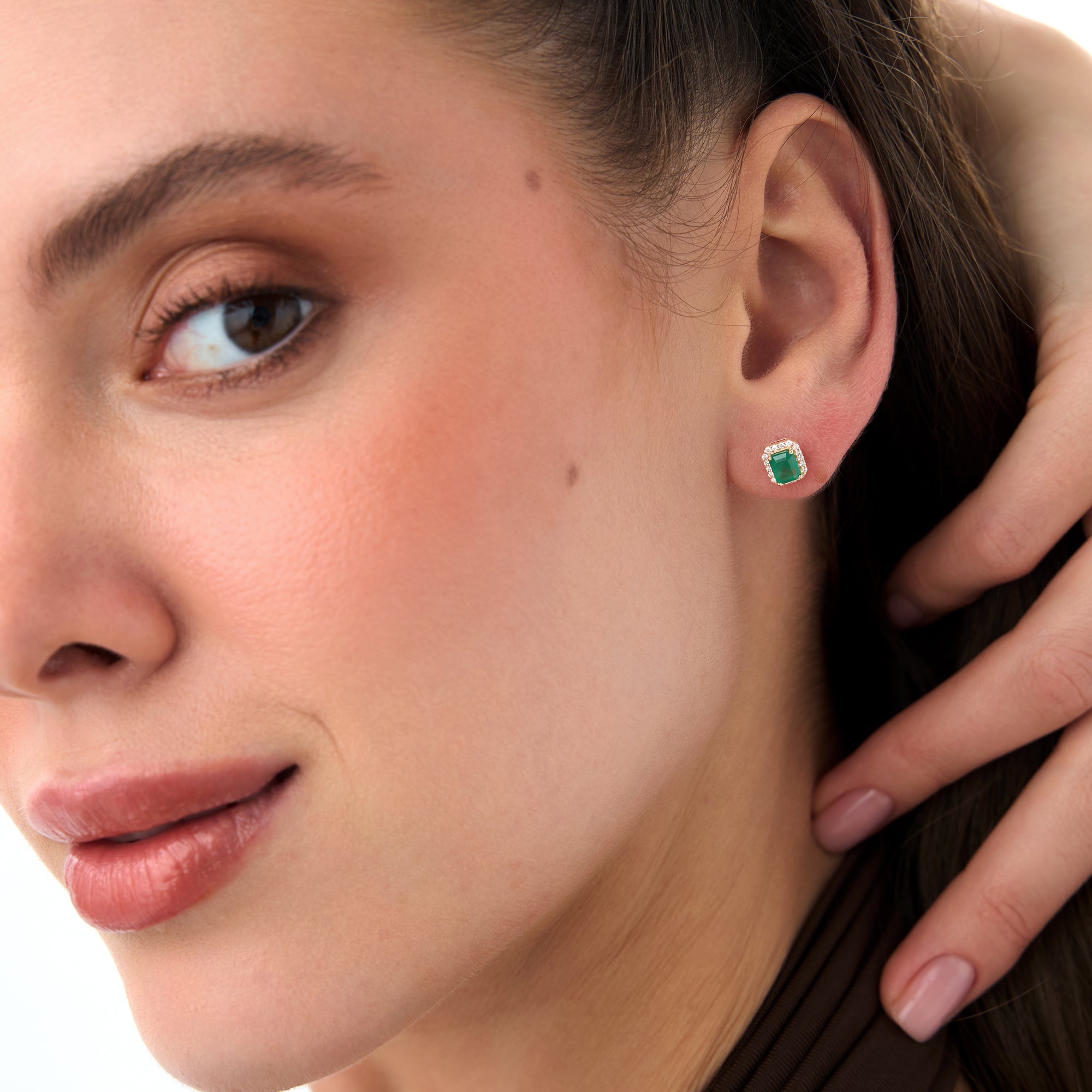 OBFJ0673 - 14k Emerald and Diamond Halo Stud Earrings 2