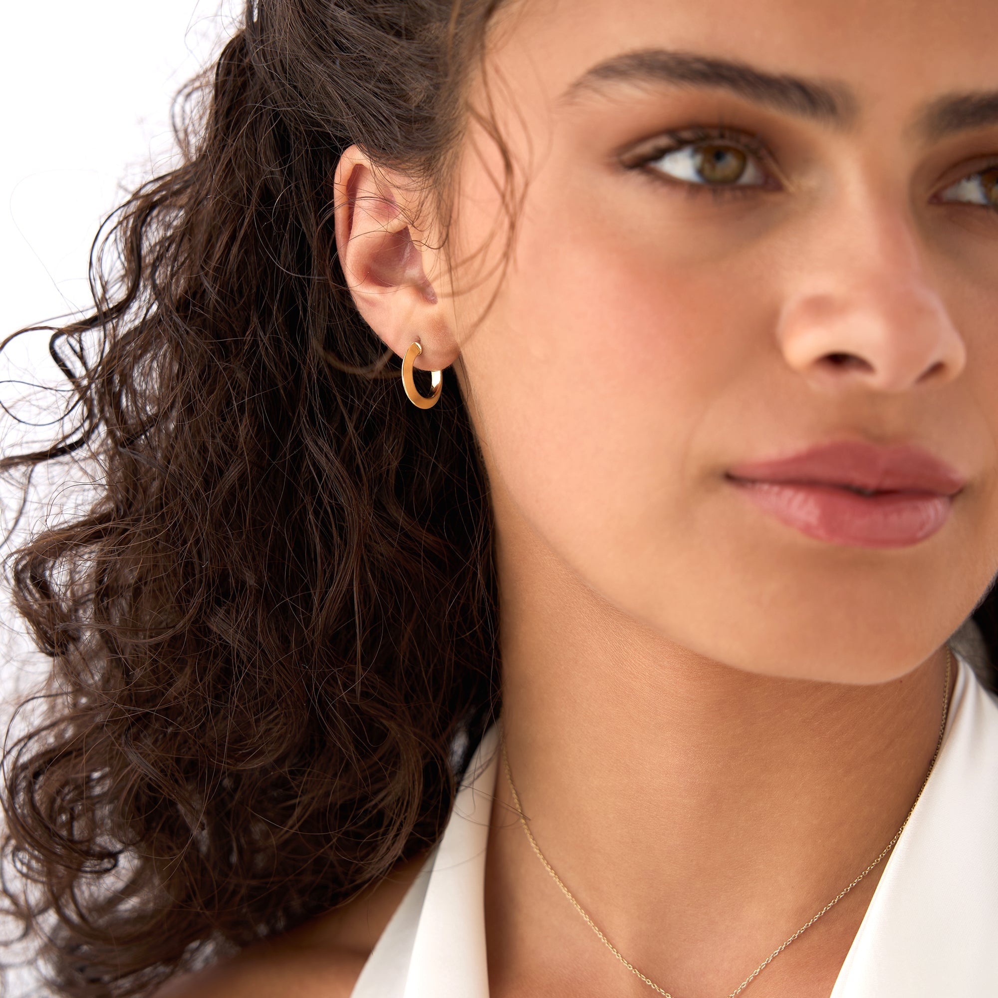 OBFJ0539 - 14K Knife Edge Hoop Earrings 3