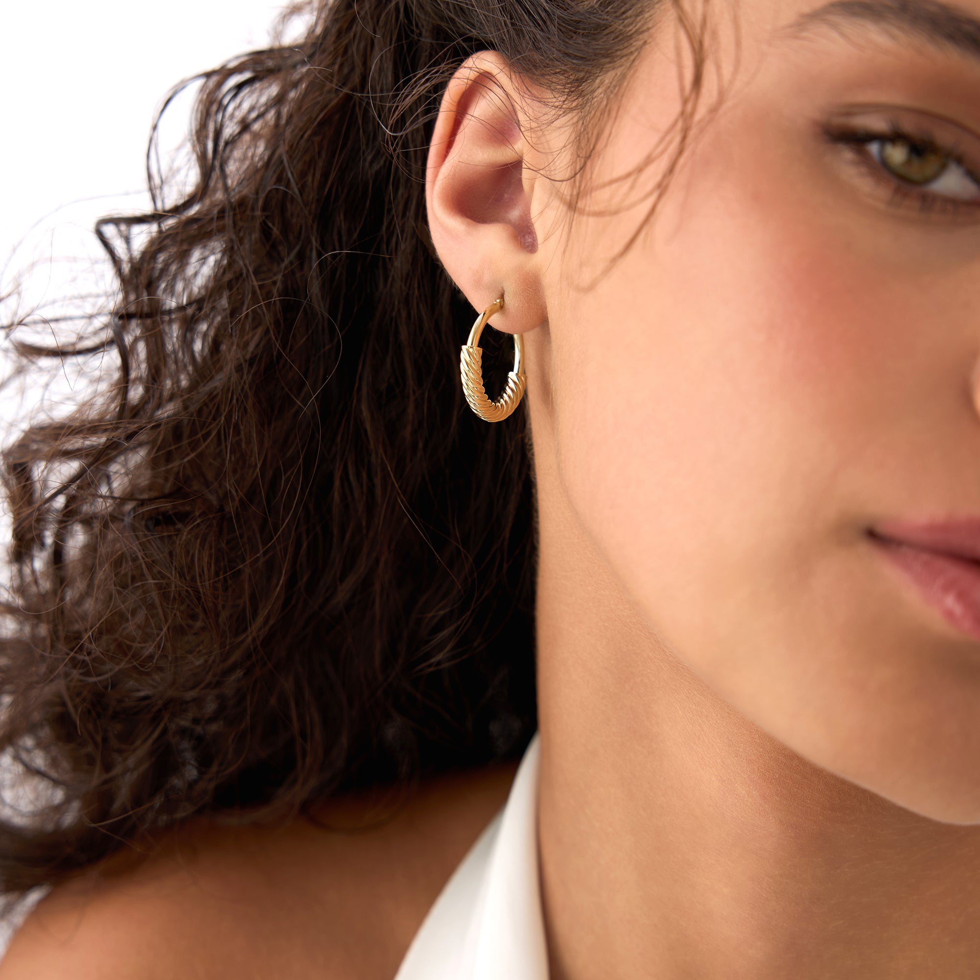 OBFJ0536 - 14K Twist Rope Hoop Earrings, Medium Gold Hoops 2