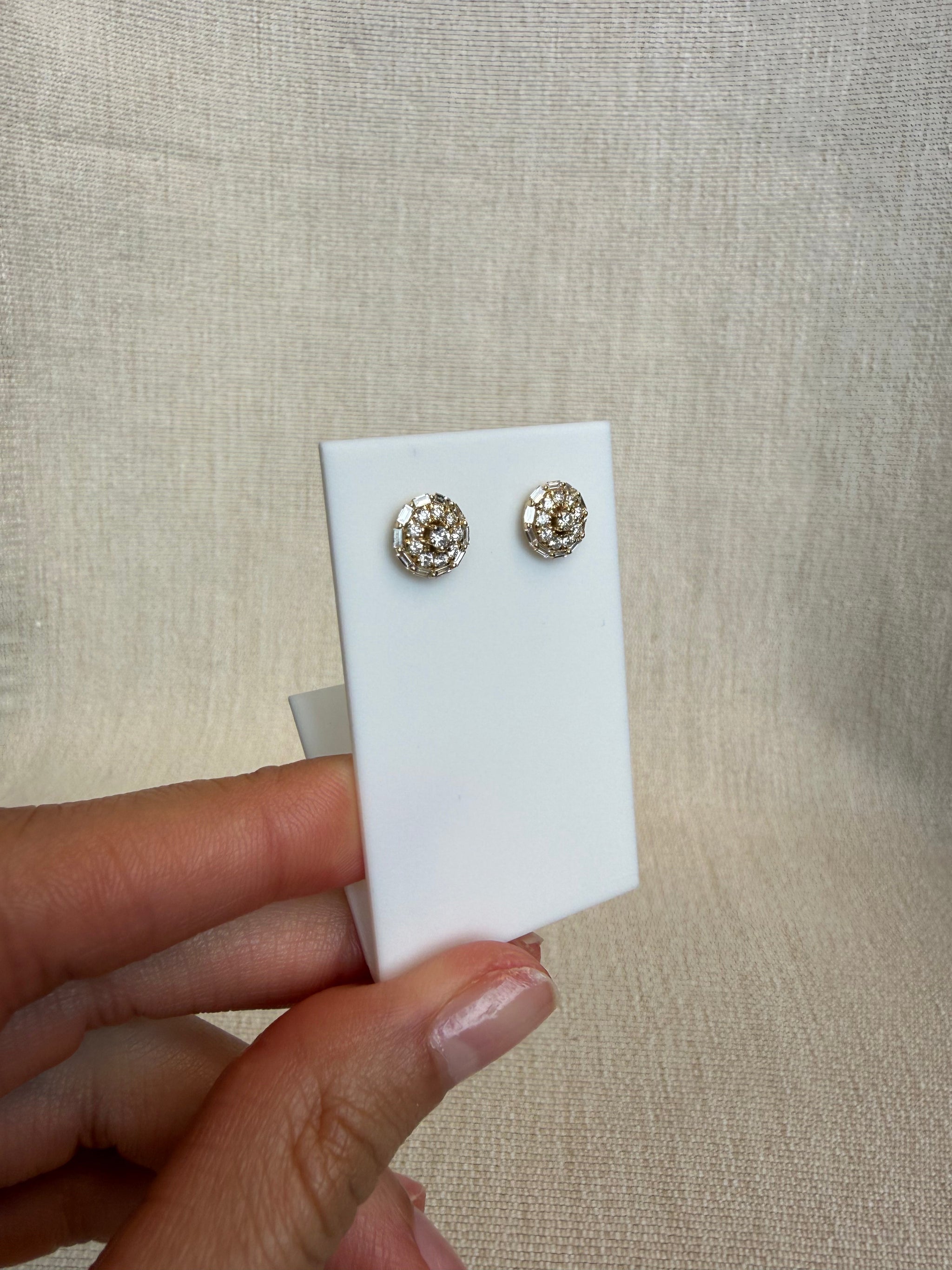 OBFJ0056 - 14k Gold Baguette Halo and Cluster Round Diamond Stud Earrings 4