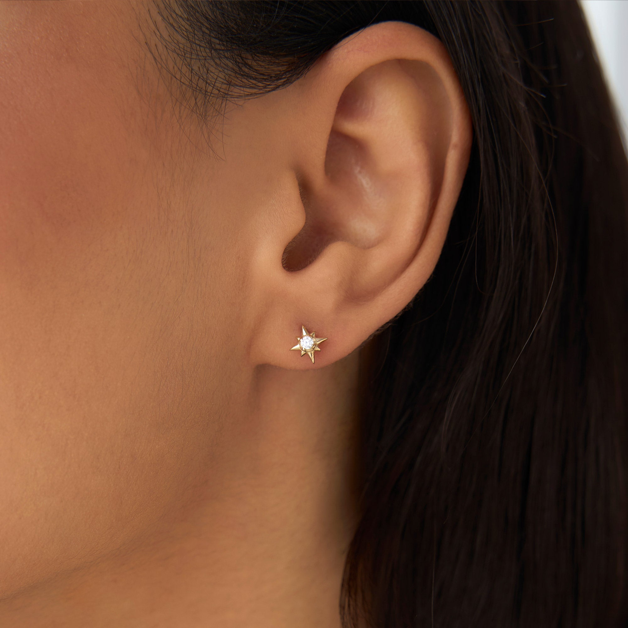 OBFJ0944 - 14k Northstar Diamond Studs 3