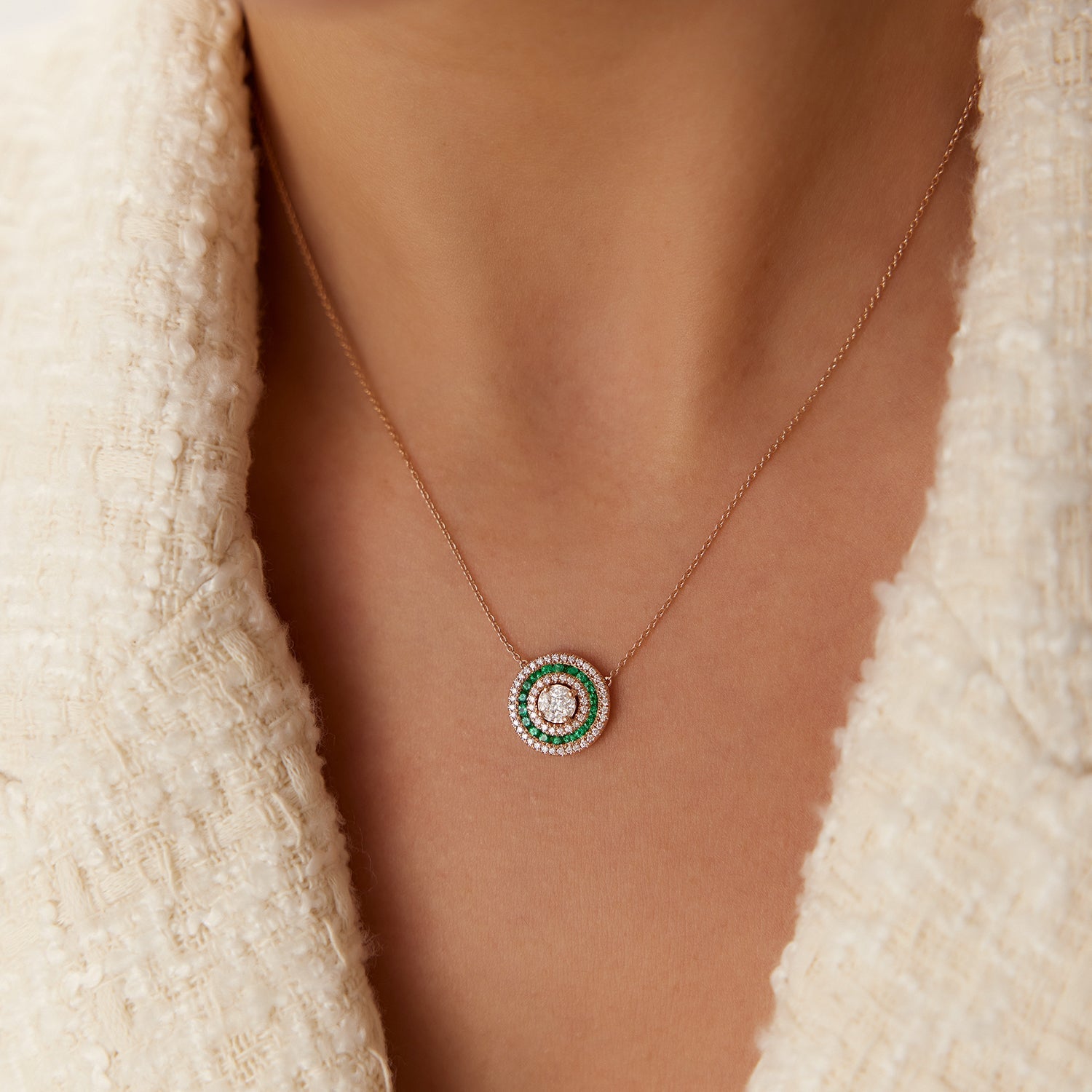 OBFJ1044 - 14K Gold Round Diamond Emerald Necklace 4