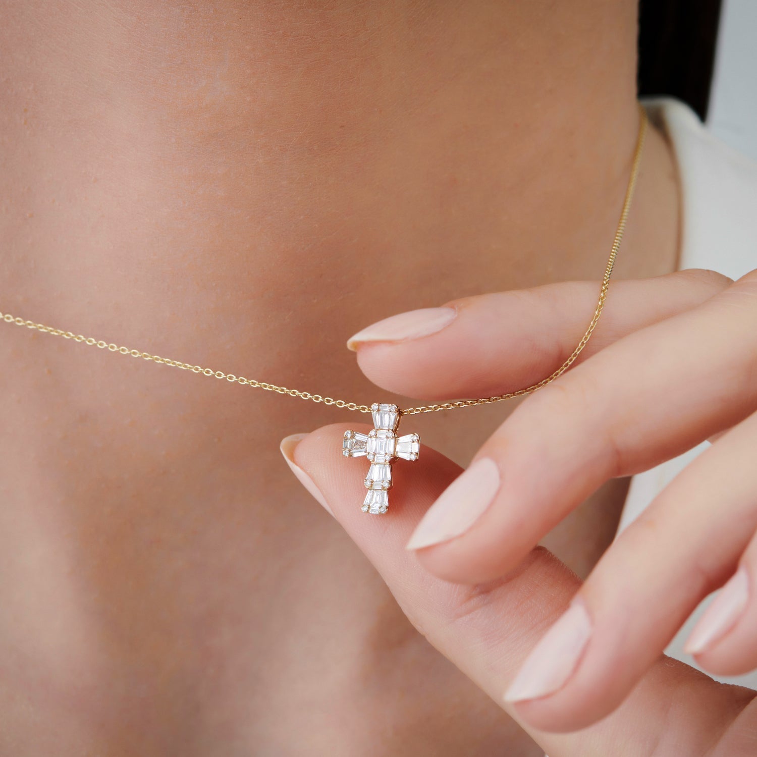 OBFJ0224 - 14k Rose Illusion Setting Baguette Diamond Cross 2