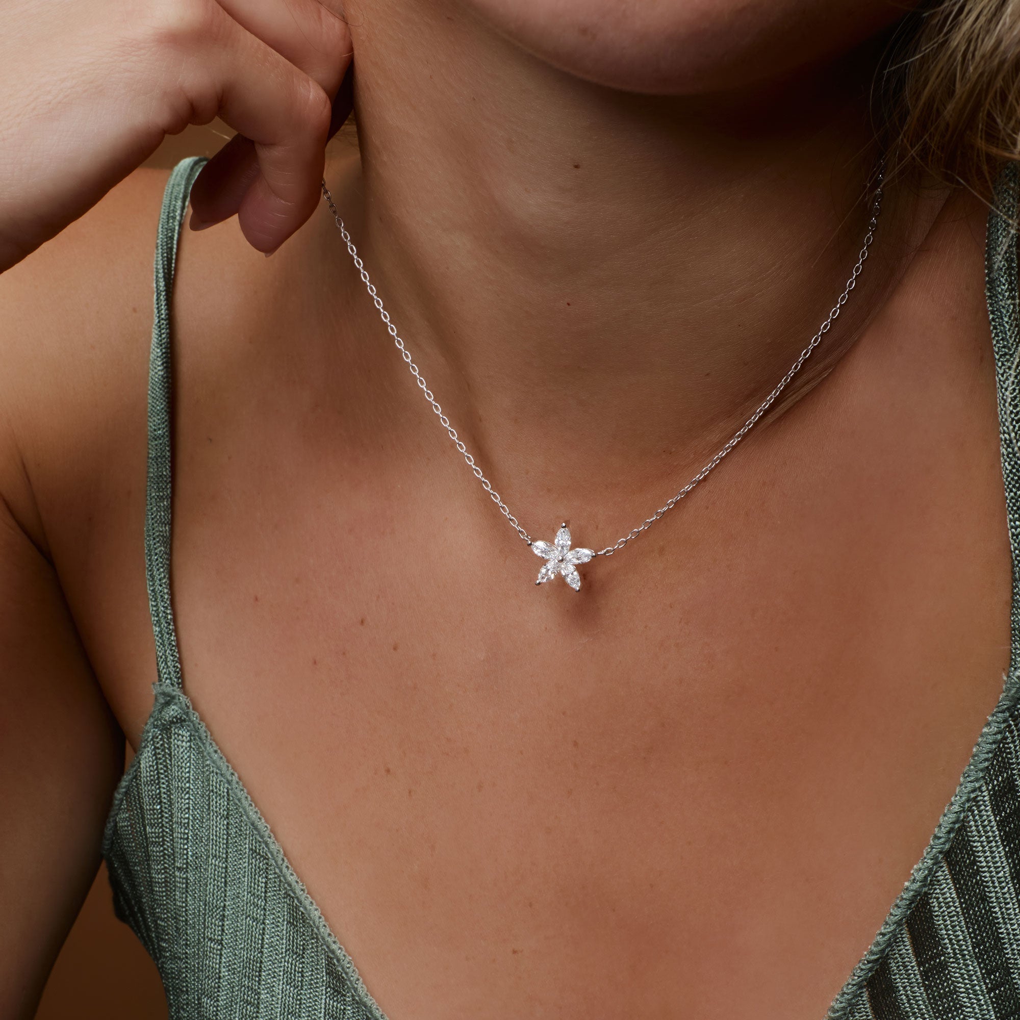 OBFJ1365 - 1.05 ctw 14K Marquise Shaped Flower Design Lab Grown Diamond Necklace - Vera 2