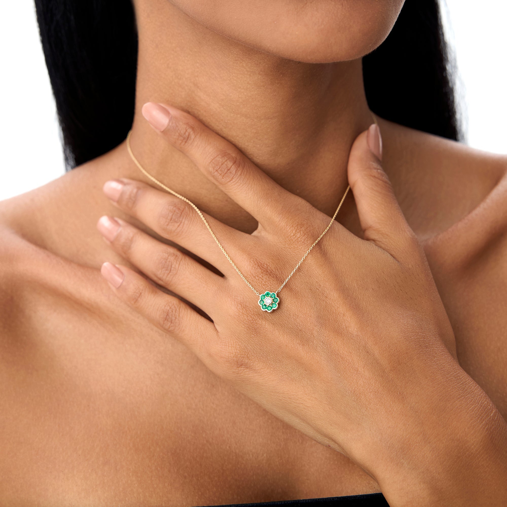 OBFJ0894 - 14K Bezel Setting Emerald Flower Diamond Necklace 2