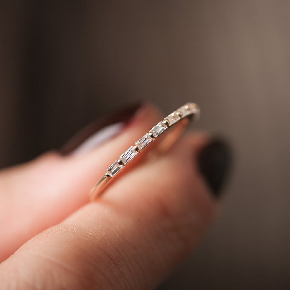 OBFJ1890 - 14K Shared Prong Half Eternity Baguette Diamond Ring 4