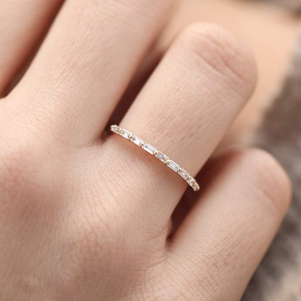 OBFJ1890 - 14K Shared Prong Half Eternity Baguette Diamond Ring 2