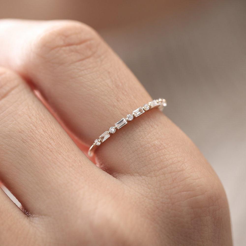 OBFJ1440 - 14K Baguette and Round Diamond Ring 2
