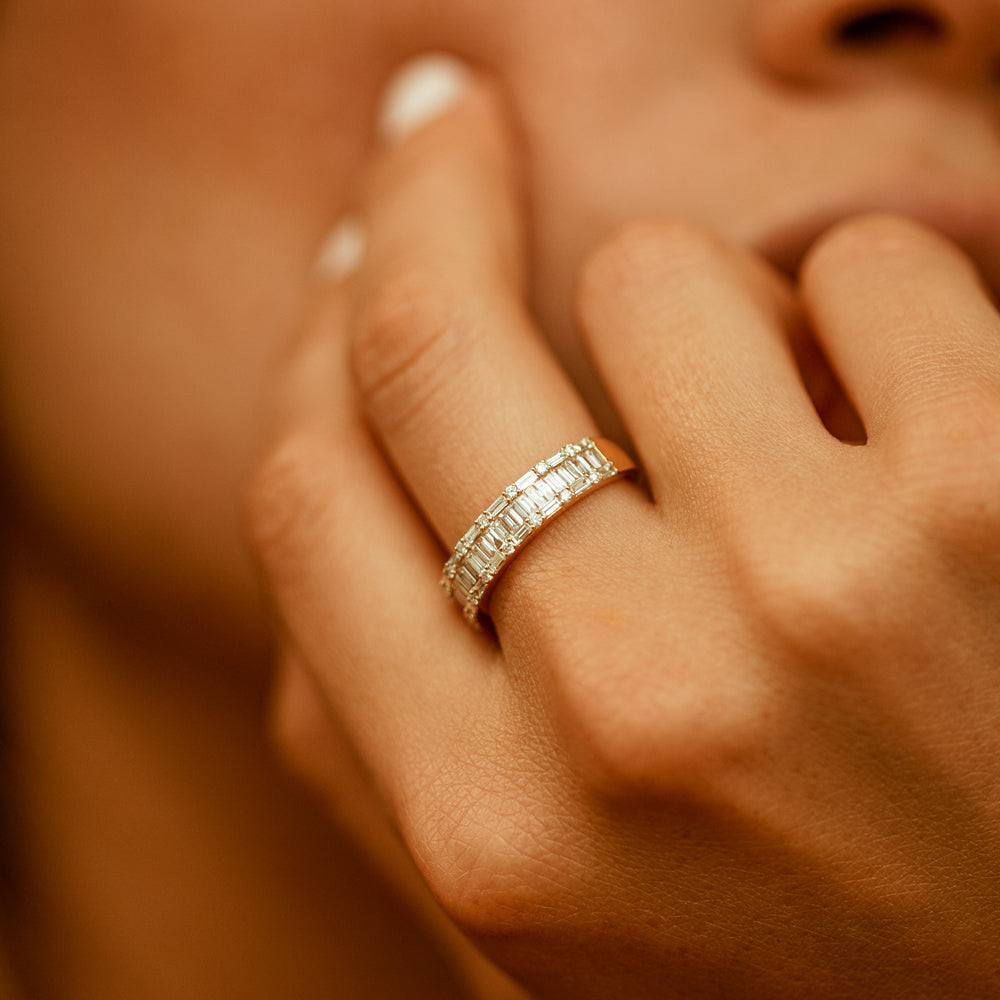 OBFJ1899 - 14K Baguette & Round Diamond Wedding Band 3