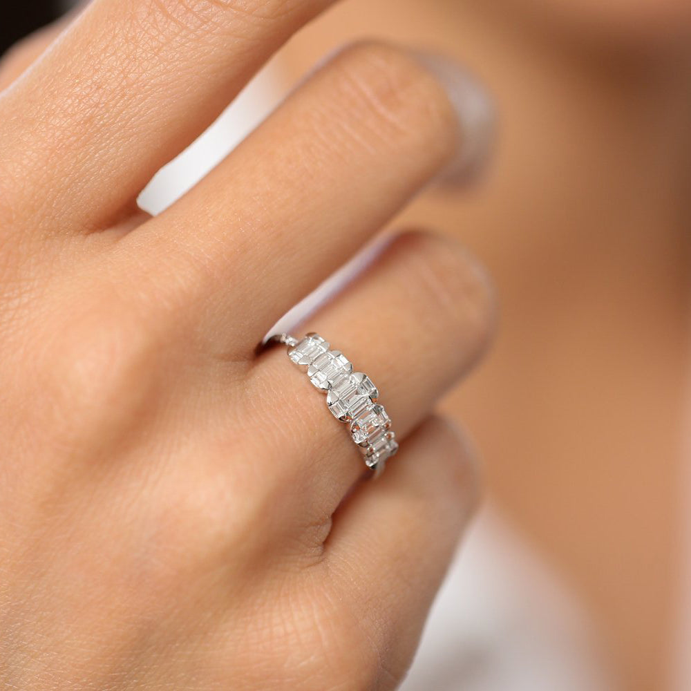 OBFJ1896 - 14K Graduating Baguette Diamond Anniversary Ring 4