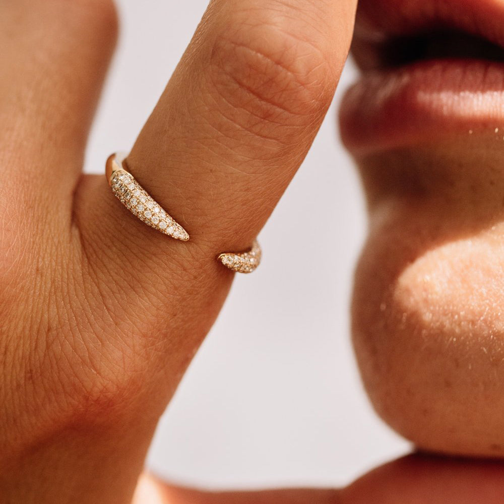 OBFJ1948 - 14k Diamond Claw Ring 2