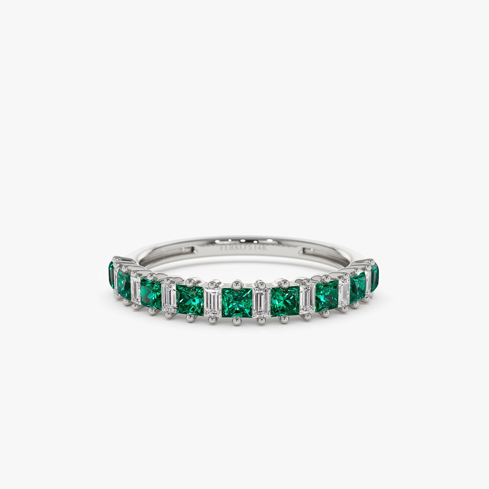 OBFJ1999 - 14k Unique Princess Cut Emerald and Baguette Diamond Ring 5