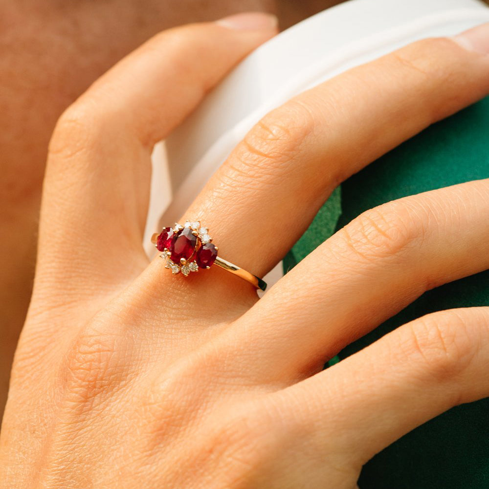 OBFJ1998 - 14k Three Stone Ruby Cluster Ring 7