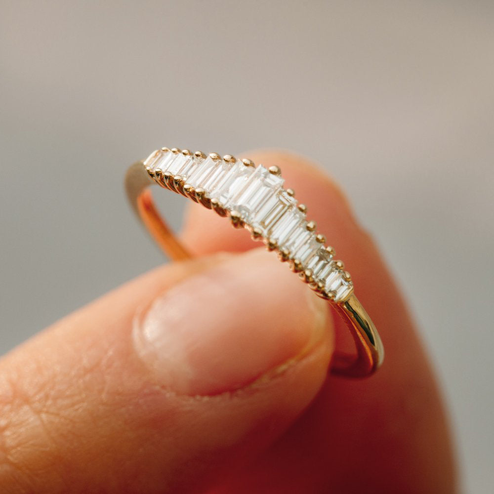 OBFJ1962 - 14K Baguette Diamond Tiara Ring 6